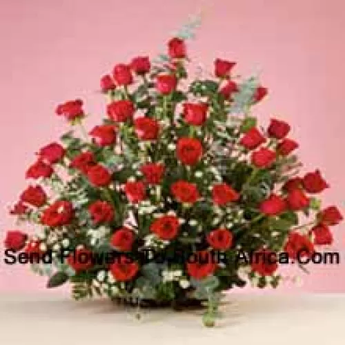 Panier de 50 roses rouges