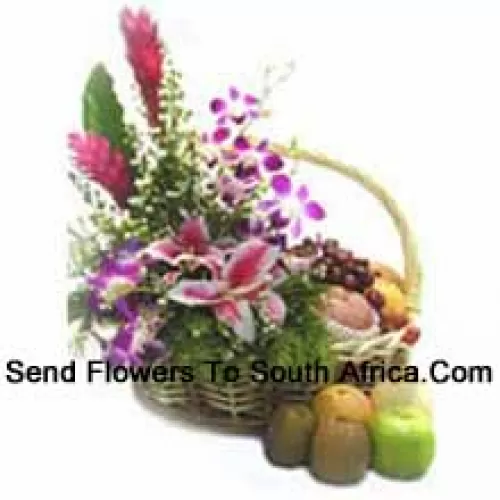 Basket Of 4 Kg (8.8 Lbs) Assorted Fresh Fruit Basket With Assorted Flowers